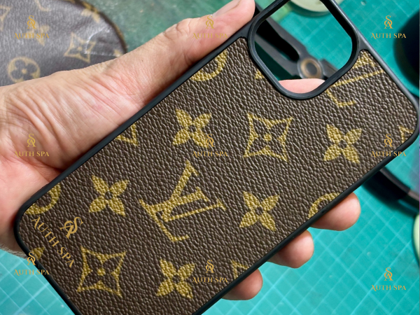 Auth Spa - Dịch Vụ Spa Túi Xách, Giày Dép Authentic Tại HCM. Tái Chế Túi LV Thành Ốp Lưng Iphone - Ảnh 2