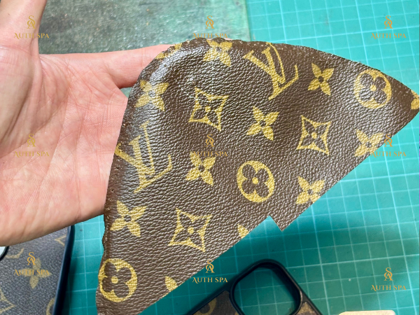 Auth Spa - Dịch Vụ Spa Túi Xách, Giày Dép Authentic Tại HCM. Tái Chế Túi LV Thành Ốp Lưng Iphone - Ảnh 4